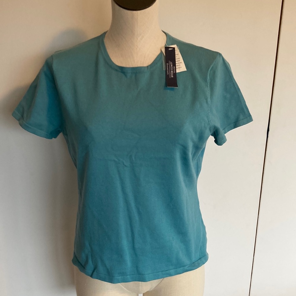 NEW—-Aqua Colored Petite Top